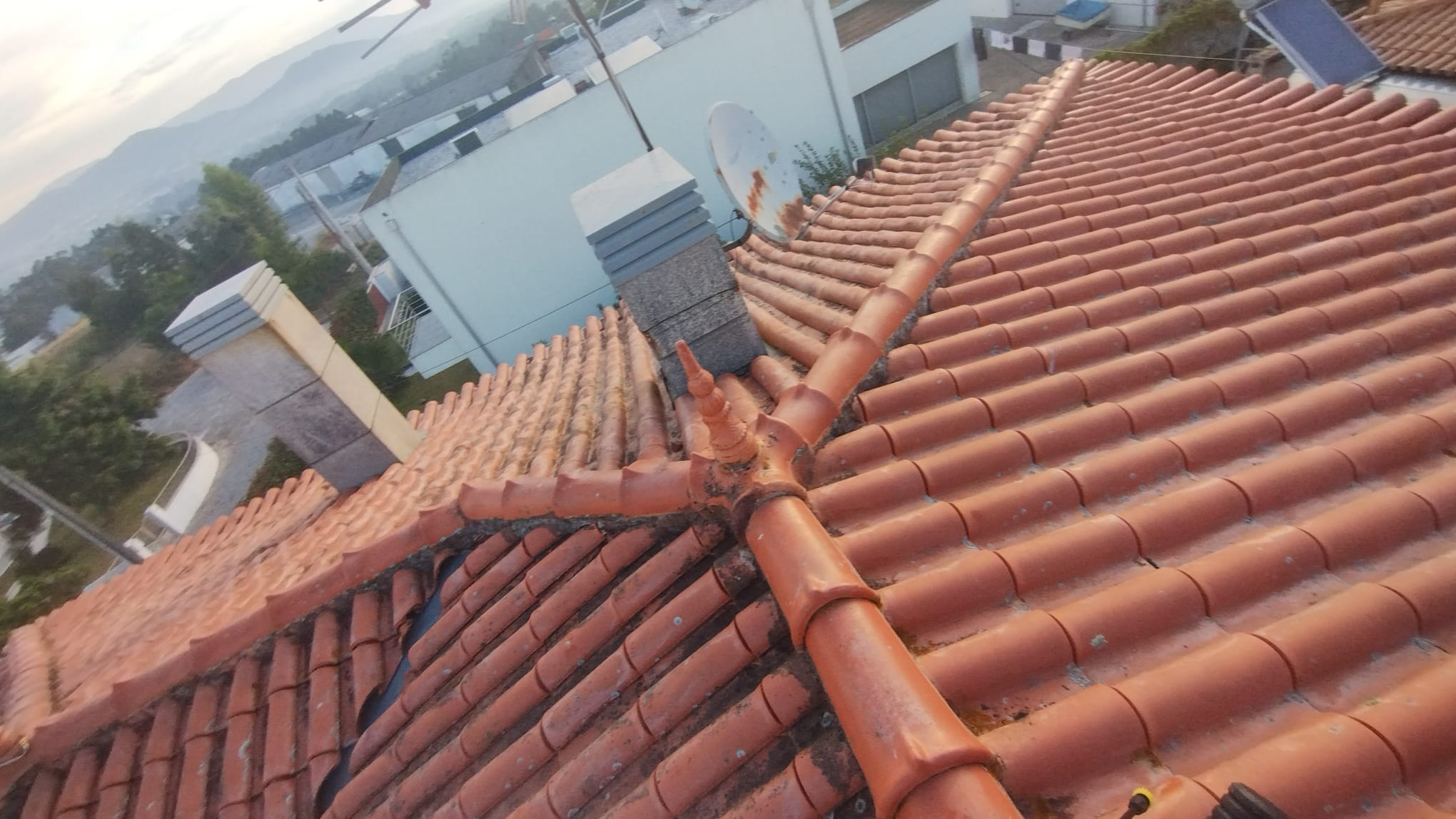 Antes - Limpeza Telhado